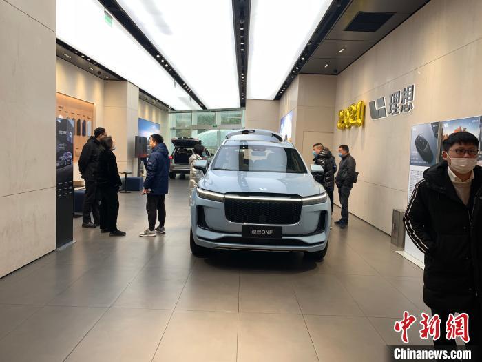 理想汽車上海世紀匯體驗中心。 李秋瑩 攝
